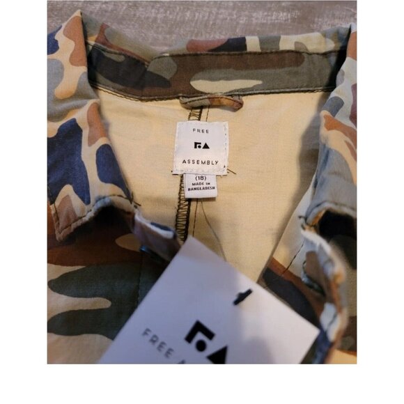 Free Assembly Jacket Boys Size XXL (18) Patchwork Camo Chore Jacket New With Tag - Picture 6 of 10